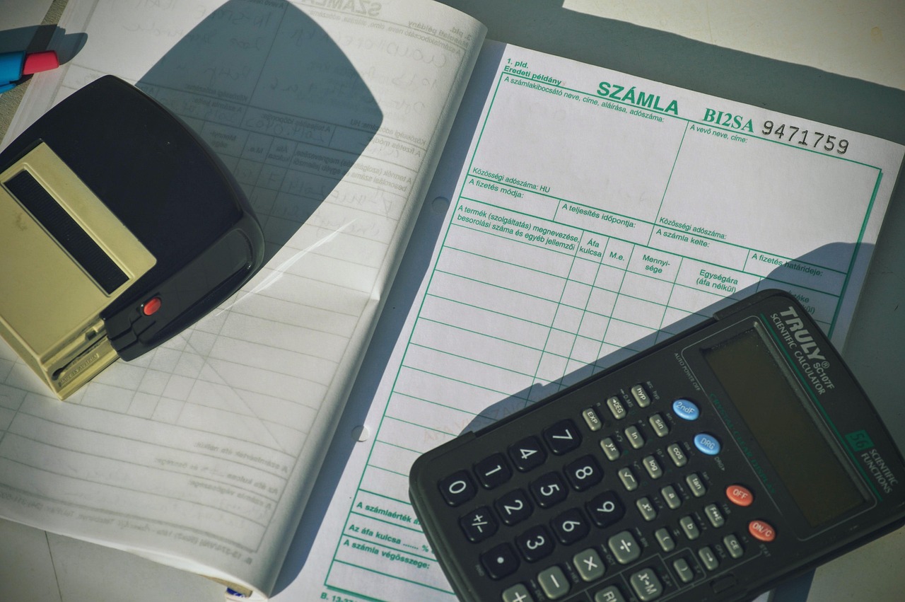 financial documents calculator