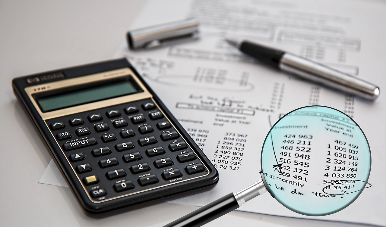 financial documents calculator