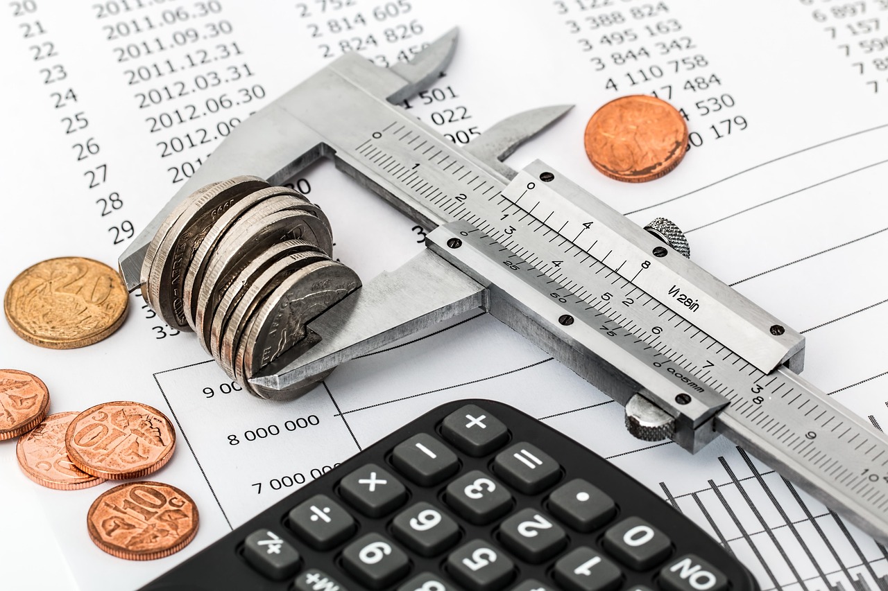 financial documents calculator