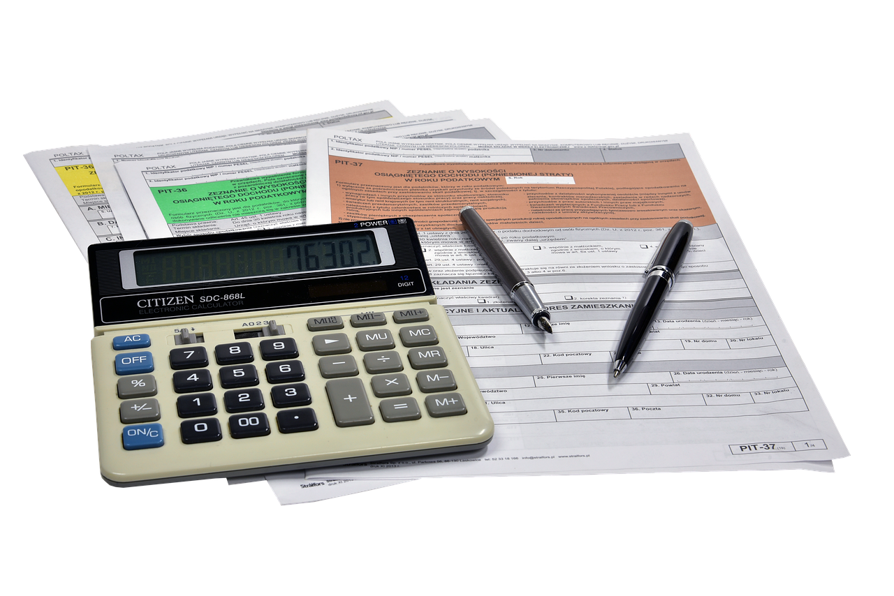 financial documents calculator