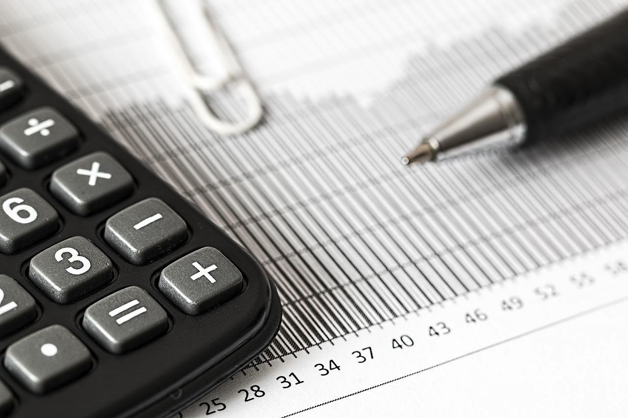 financial documents desk