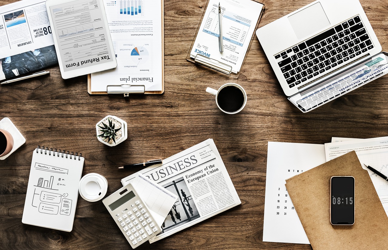 financial documents desk
