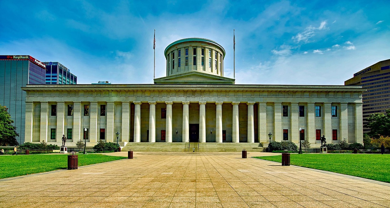 government building columns